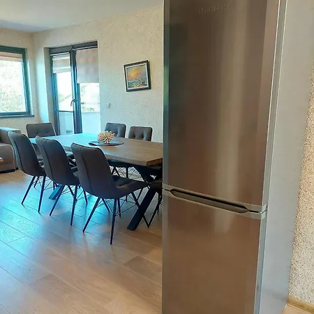 Forest View Apartment