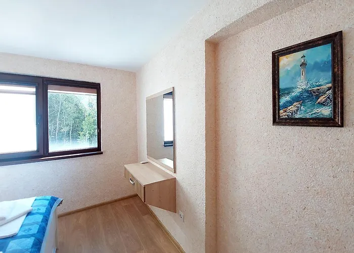 Forest View * Шкорпиловци